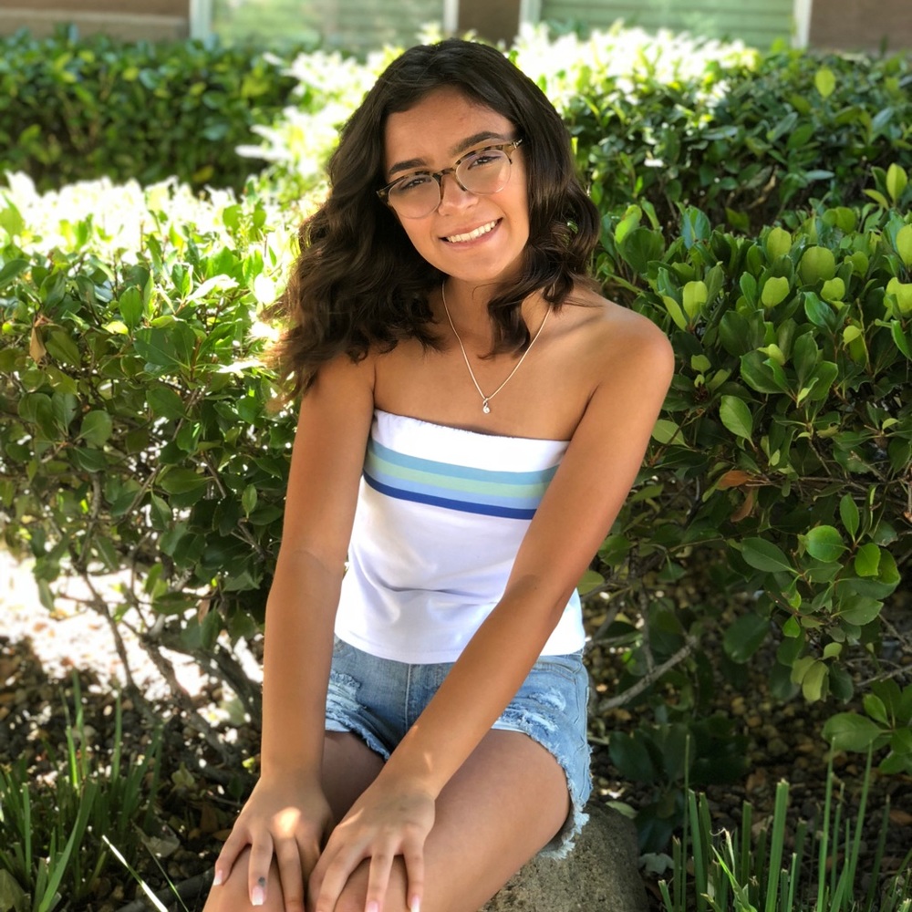 Meet your Posher, Aliya